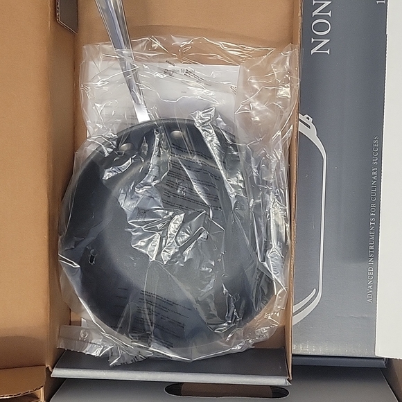 All Clad 2 piece cookware set - Picture 3 of 6